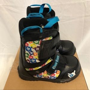 Kids Burton snowboarding boots